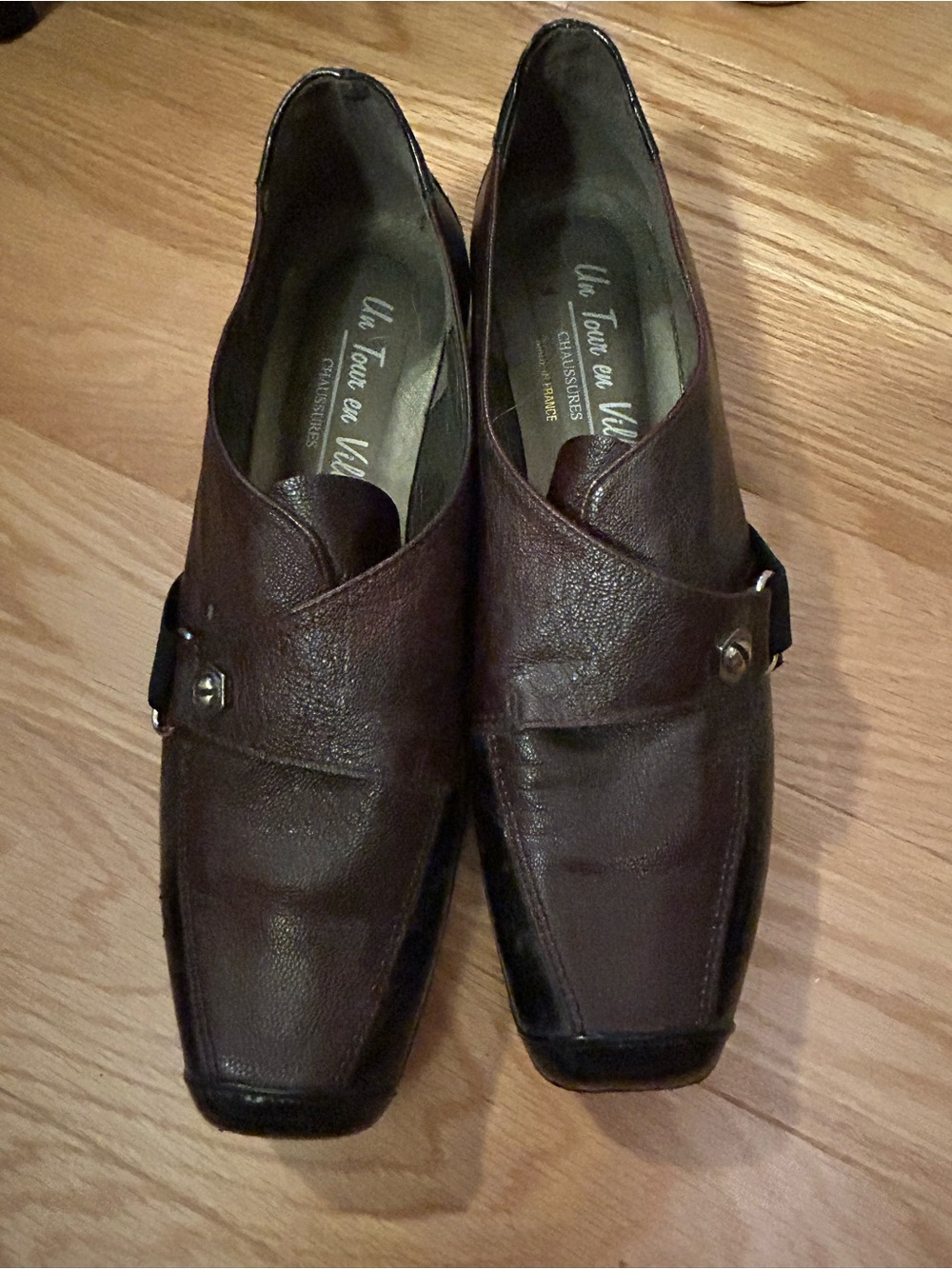 Un Tour en Ville Made in France Burgundy and Black Leather Loafers EU 39 (8.5US)